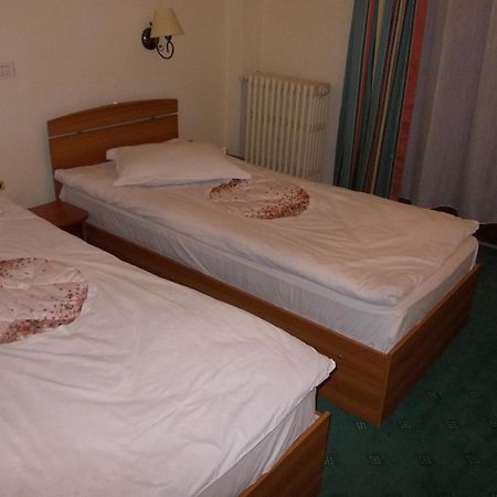 Hotel Bucegi Portile Regatului Paraul Rece Phòng bức ảnh