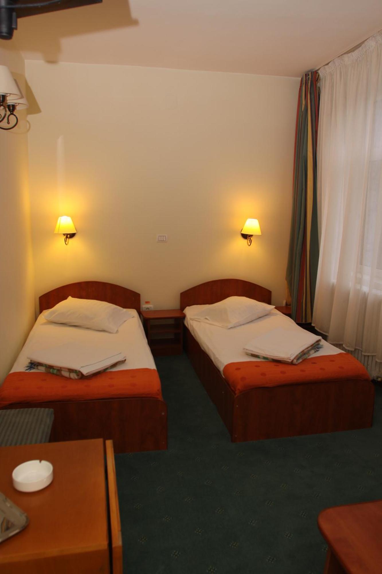 Hotel Bucegi Portile Regatului Paraul Rece Phòng bức ảnh