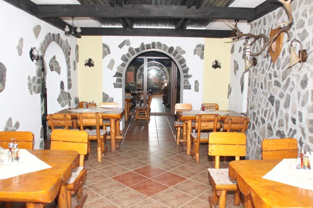 Hotel Bucegi Portile Regatului Paraul Rece Ngoại thất bức ảnh