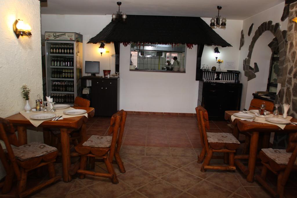Hotel Bucegi Portile Regatului Paraul Rece Ngoại thất bức ảnh