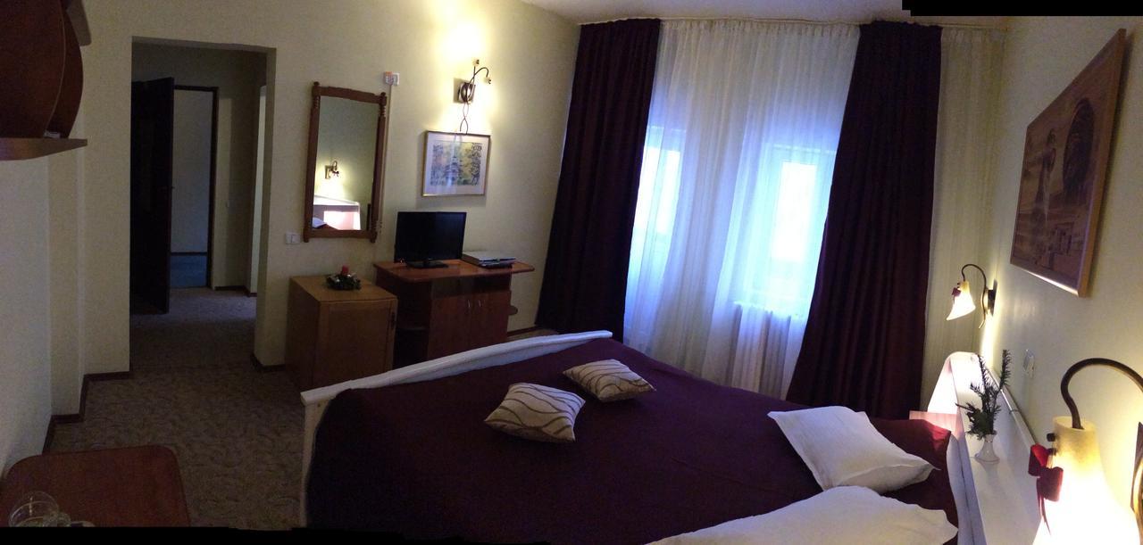 Hotel Bucegi Portile Regatului Paraul Rece Ngoại thất bức ảnh